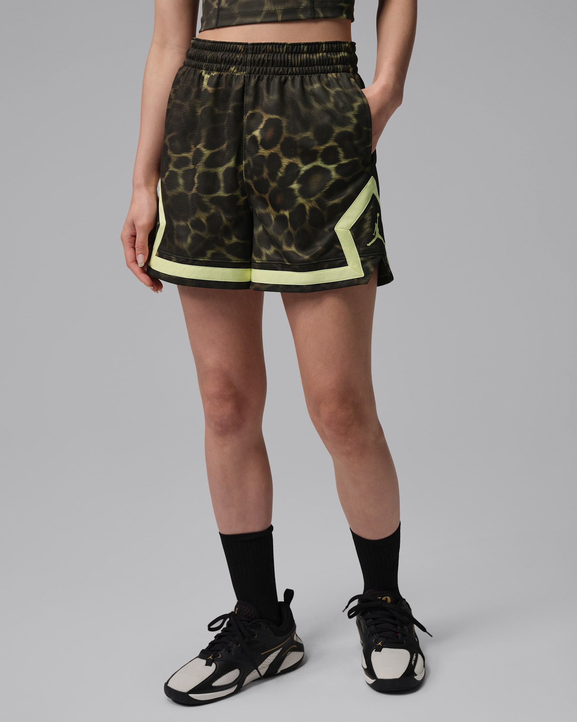 Jordan Sport Women's 10cm (approx.) Diamond Shorts. Nike ID
